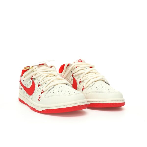 Nike Dunks Low