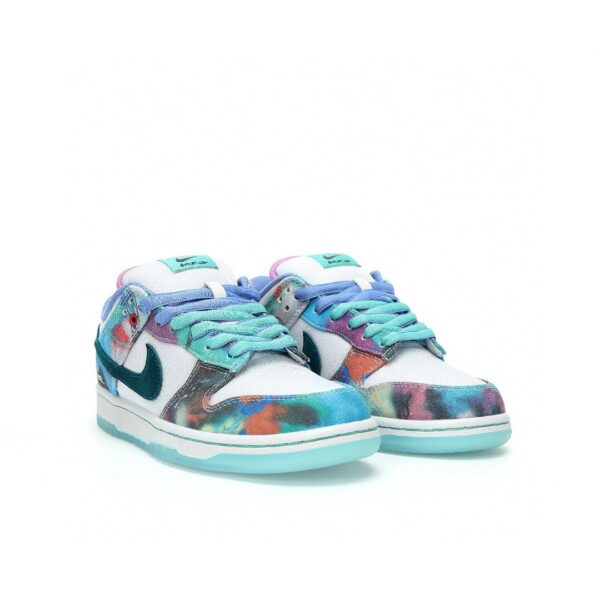 Nike SB Dunk Low Futura Laboratories Aqua